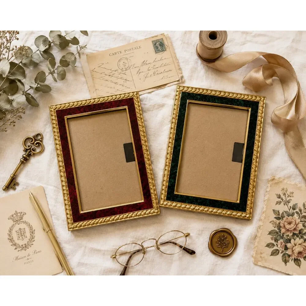 Vintage Gold Picture Frame Pair 3.5x5